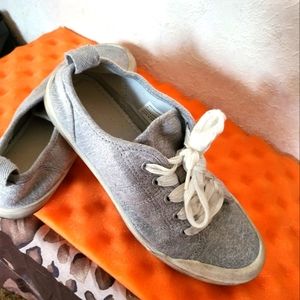 MADDEN GIRL Dot H Casual Lace Up Grey Fabric Shoe Sneaker Memory Foam Si…